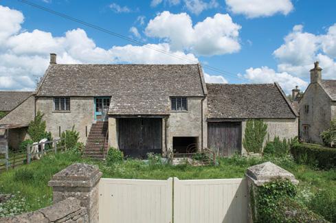 The Barns Gardens & Land The Grade ll Listed barns, which all, unusually, have house style casement windows, form a traditional farm courtyard, the