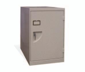 Art, Historical and Natural Storage Cabinets Standard Features Lever Ease recessed full lever handles, with key lock Vanguard closed-cell pure silicone gasket, mechanically held in place Heavy duty