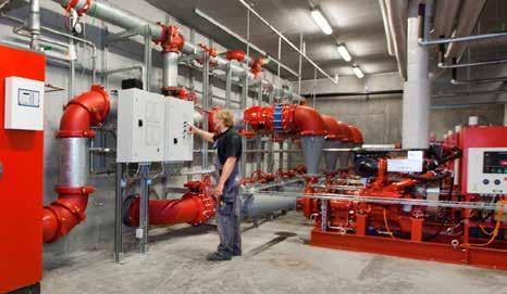 LAND-BASED SPRINKLER SYSTEMS TRANSPORTABLE PUMP UNITS Pump and motor are built together in a compact unit which is easy to transport. Most common is the use of self-priming pumps.