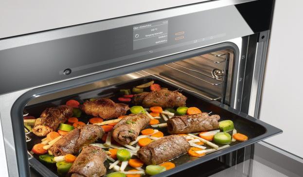 Steam combination oven XL Features and benefits Steam generation technology Combi cooking Climate sensor MultiSteam represents a