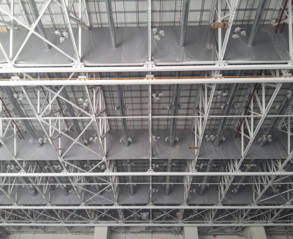 SC2 Fixed Key Info The SC2 fixed smoke curtain can be manufactured to suit any shape or size and is used extensively in aircraft hangars and warehouses where the barrier is able to stay permanently