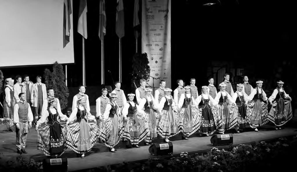900 VINGIO KONCERTŲ Jūratė Šližiūtė Šie metai Vilniaus Gedimino technikos universiteto tautinių šokių ansambliui Vingis yra išskirtiniai visada jaunatviškas kolektyvas gegužės 12 d.