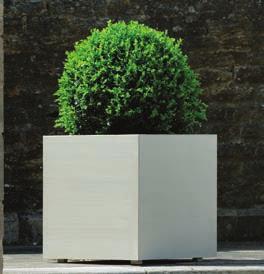 THE LINACRE The Linacre planter is an uncomplicated, very pure, cube-shaped planter, with an elegant simplicity that makes it the perfect medium for painting