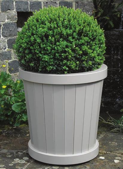 THE ORIEL The traditional wooden barrel inspired the beautiful Oriel planter. The Oriel planter gives an alternative to the ever-popular terracotta pot.
