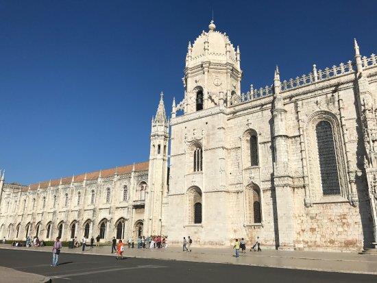 Drive through Praça Marques de Pombal to see the statue of Pombal. Arrive at the great Neo-classical square, the Praça do Comércio which is a good introduction to Lisbon.
