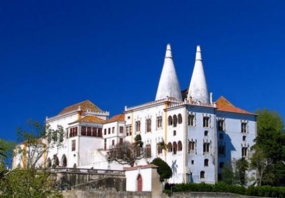 Day 3 / Wednesday 7 November Sintra: Palaces & Gardens (UNESCO World Heritage site) 8.30 Depart hotel 9.
