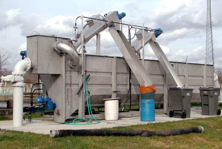 SELF-CONTAINED COMPLETE PLANT The Complete Plant provides a total headworks solution for small