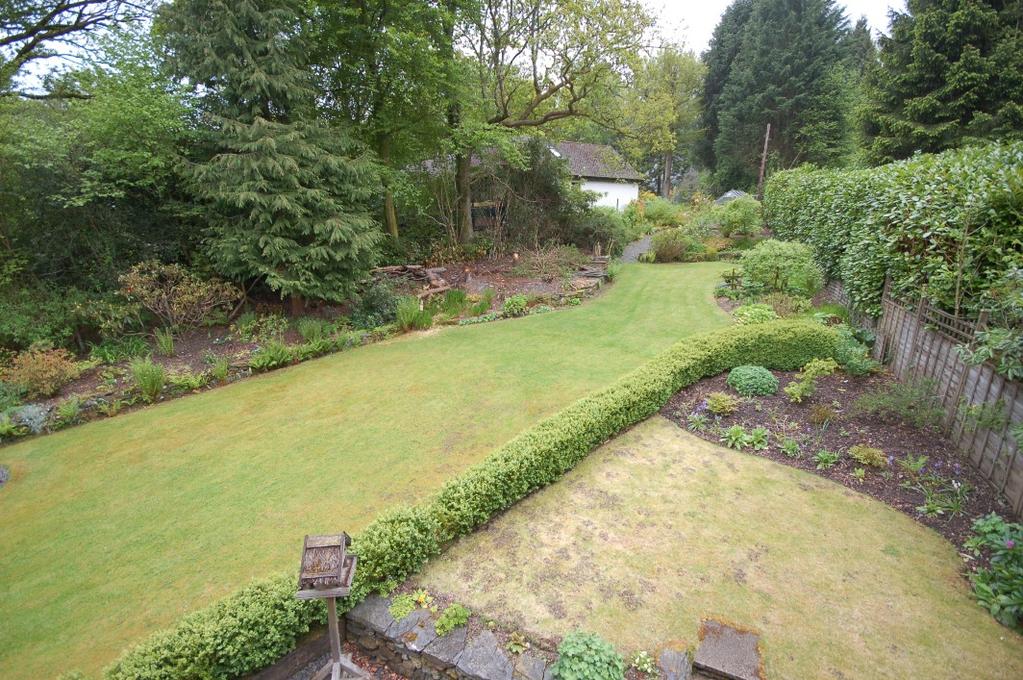 Lyndhurst Country House Newby Bridge, LA12 8ND Set within a comfortable garden plot,lyndhurst Country House is ideally located set back from the A590 at Newby Bridge and only a stones throw from the