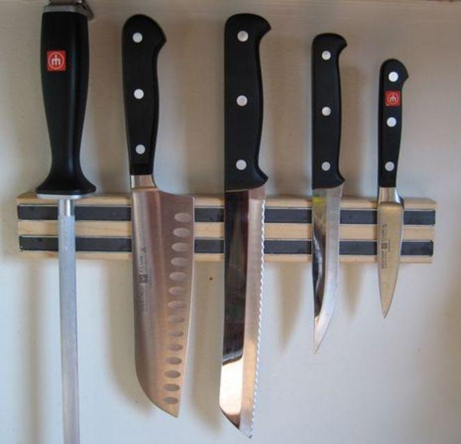 knives in holders when