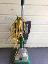 108 Bissell Commercial bagless vacuum - Bissel Commercial bagless