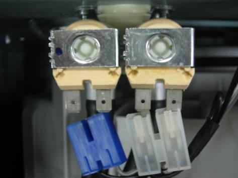 Is the Connector connected correctly to the Main PCB and the Inlet Valve? Or is the Harness alright? Reconnect or repair the Connector.