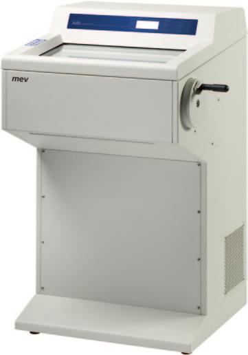 MEV Floorstanding ECO cryostat The model MEV features convenient operation and a modern rotary microtome.