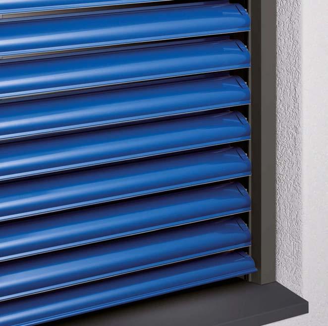 6 mm thick, 90 mm wide) with noise-suppressing inserts Slats supported in metal holders on both sides andsecuredwith stainless steel clips Slats can be replaced individually from the inside End rail