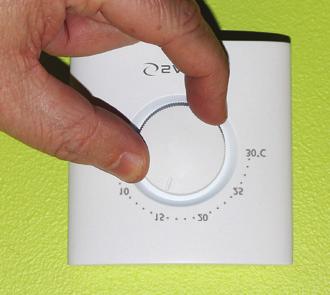 SETTING ROOM TEMPERATURE The temperature can be changed by rotating the
