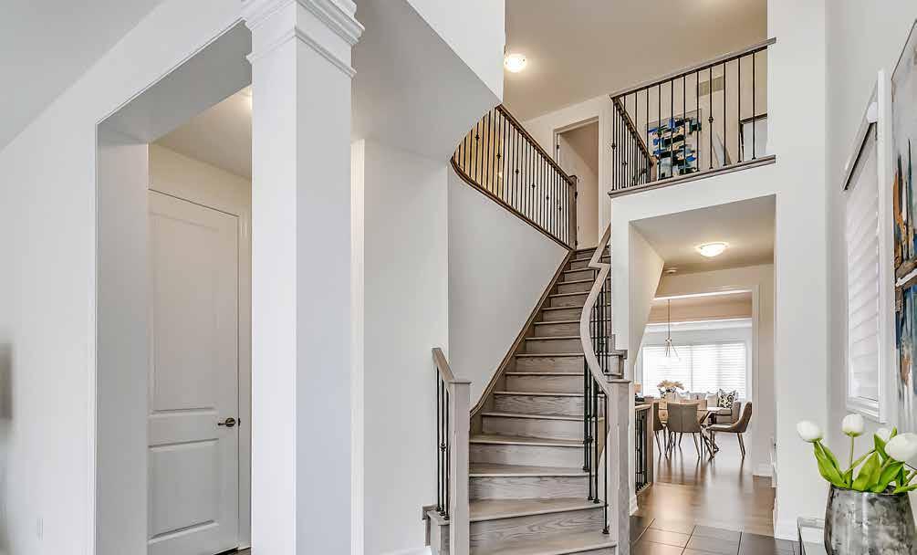 WELCOME Welcome to 3366 Mintwood Circle - Urban Lifestyle in The Preserve Pristine Energy Star rated Mattamy built The Waterleaf model, offering 2711 sq. ft.