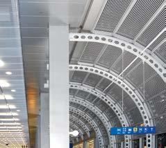 AIRTITE RADIANT CEILING SYSTEMS MetalWorks Airtite radiant ceiling panels offer solutions that fit the look, space, and energy requirements for many kinds of applications.