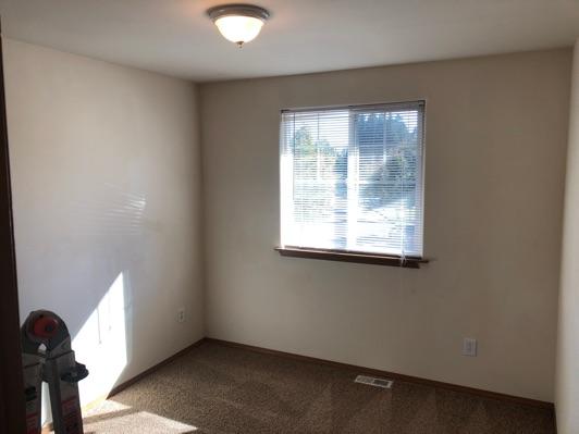 1. Location Location 2nd Right Bedroom 2 2. Bedroom Room Walls and ceilings appear in good condition overall.