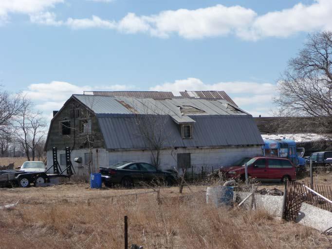 Figure 10: Second (most eastern) barn on property. (AB, 2015) 10.
