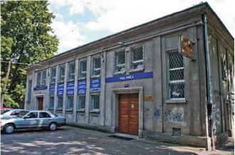 ArtZONA will create modern art space called 'ARTISTIC SQUAT' or 'FREED SPACE', open for social and cultural activities.