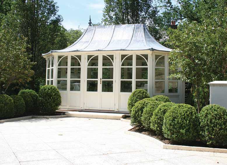 STOW SUMMERHOUSE Stow Summerhouse (5200x3000), Colour Gardenia T he Stow Summerhouse takes an octagonal form and stretches its width.
