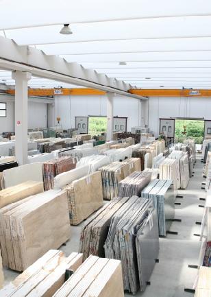 OUR PRODUCTS Slabs More than 600 materials marble, granite, onyx, travertine, limestone with different finishings (polished, honed, brushed, flamed and sandblasted) and thicknesses (2