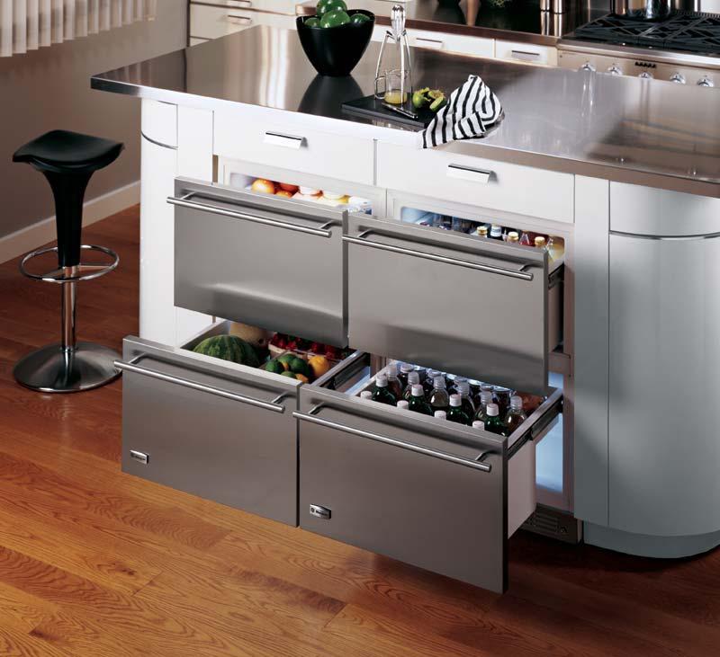 Digital touch controls maintain a consistent temperature for the upper and lower drawers, and an LED display allows you to monitor the temperature at a glance. Storage convenience.