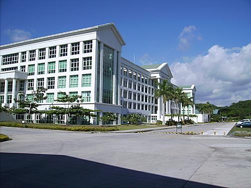 PLACES OF INTEREST SCHOOLS De La Salle Canlubang Don Bosco College -