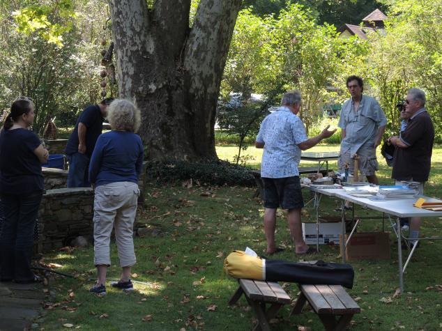 Recap: August Meeting: Annual Club Picnic On Saturday, August 15 th we had our annual club picnic at the home of Fred and Doris Aufschläger, ably