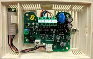 TROUBLESHOOTING 8403-079 Remote Indoor Temperature/Humidity Sensor FIGURE 31 8403-079 Sensor Sensor Terminals Description M(G0) - +(G) 12VDC +/