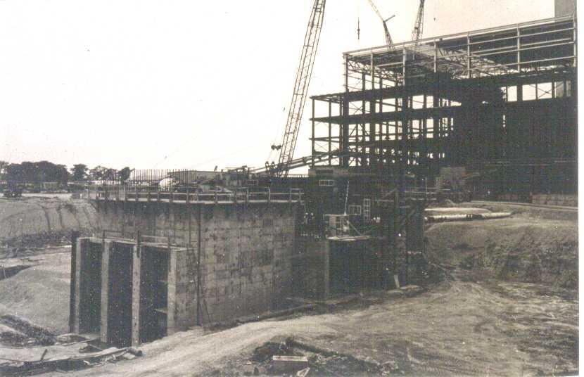 Construction of Intake Structure Screen House inlet bays.