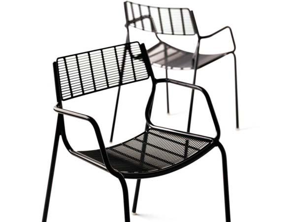 3) Chairs Freestanding chairs should be considered in courtyards, atriums or places that can be secured. They should not be considered in public or unsecured areas.