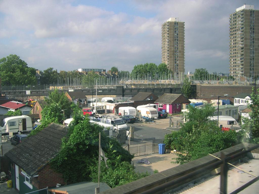 50 Crossrail Amendment of Provisions Travellers Site at Eleanor Street 4.2 