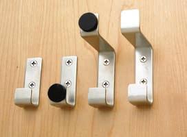 62 800.2 A series of face fixed cylinder pulls suitable for use with rim nightlatches and mortice nightlatches.