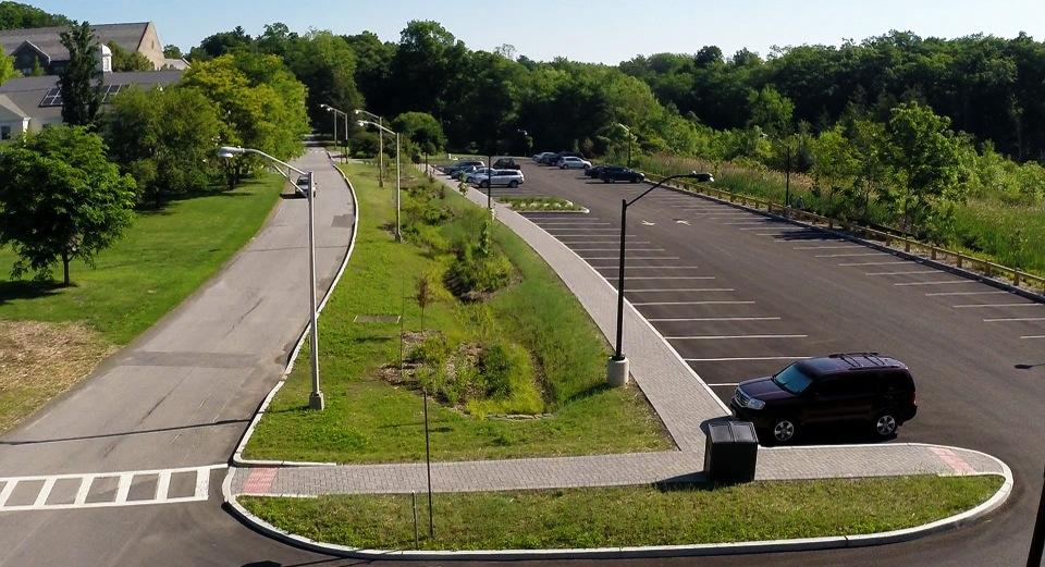 BARD COLLEGE REGIONAL GREEN INFRASTRUCTURE DEMONSTRATION PROJECT A Case Study Addressing Stormwater Management for a Small