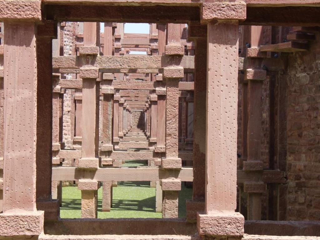Birkha Bawari: Objective The Birkha Bawari is designed as a monumental rainwater harvesting structure in Umaid Heritage