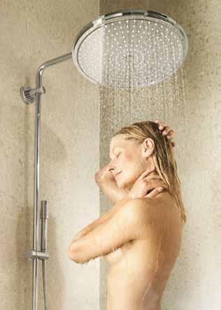 With their geometric, stepped profile and perfect GROHE StarLight chrome finish, Rainshower Cosmopolitan hand and head showers are offered in a