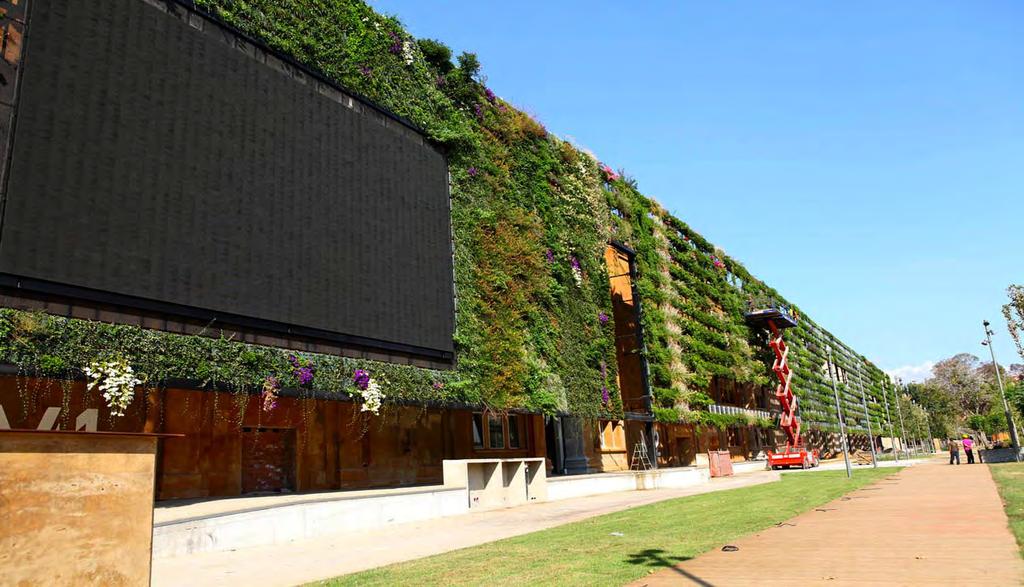 Best Practice: Living wall for industrial
