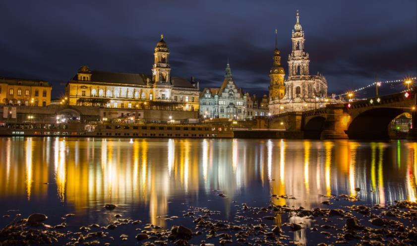 Historical city On the bank of river Elbe Dresden`s historical centre is