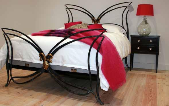 34 BUTTERFLY Butterfly wings inspired this bed