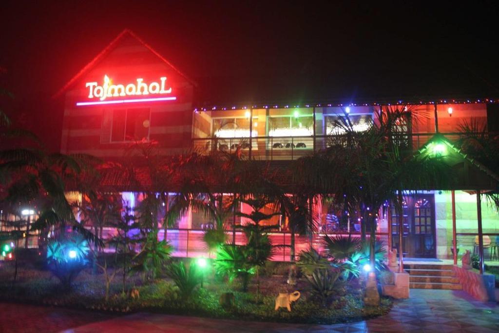 WELCOME TO TAJMAHAL BARBECUE RESTAURANT & RESORT Introduction Tajmahal Resorts Welcomes you to Dhaka - your home away from home Relax in any one of our spacious guest rooms and feel the difference as