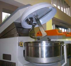 Spiral Mixers with Removable Bowls SPM Series SP Xcaqa 250M - S SPECIFICATIONS at one loading (Flour) 150 kg.