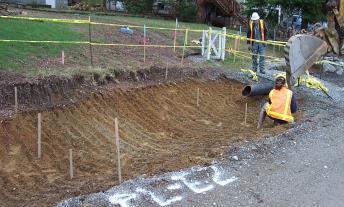 CONSTRUCTION CONSIDERATIONS: Subgrade Preparation Smeared and sealed by bucket Scarify subgrade to refracture soil and till in BSM at