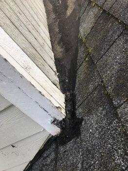 Siding tight to roof roof surface, condition
