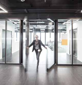 after activation without replacing the header Attractive design suitable for everyday use With the Gilgen EI30 fire rated automatic sliding door you get three in one functionality a convenient