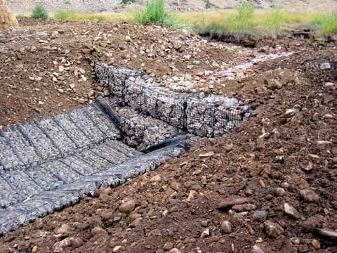 Gabions and Gabion Mats l Triton Gabions offer a durable, non-corrosive and installation-friendly alternative to conventional steel wire gabions including those galvanized and PVC-coated.
