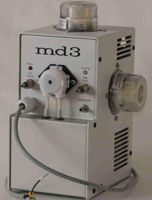MD3 GAS DRYER Without fiters: 110 mm * 205 mm * 160 mm With fiters: 145 mm * 240 mm * 160 mm Dimensions (W * H * D) 1790 g (singe fiter version) Weight Drying method Cooer type Water condensation by