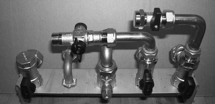 .0 Repressurising the System Fig. 0 4 Normal Pressure. Central Heating System Pressure. The water pressure in the central heating system is indicated by the pressure gauge.