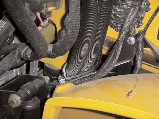 The hose running from the outlet of the Webasto heater connects to the engine body heater return T (plastic T installed in 6.5). 7.4.