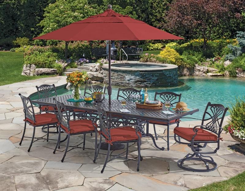 According to Casual Living Magazine, Fortunoff was rated #1 in the sale of outdoor furniture in the United States among specialty retailers.