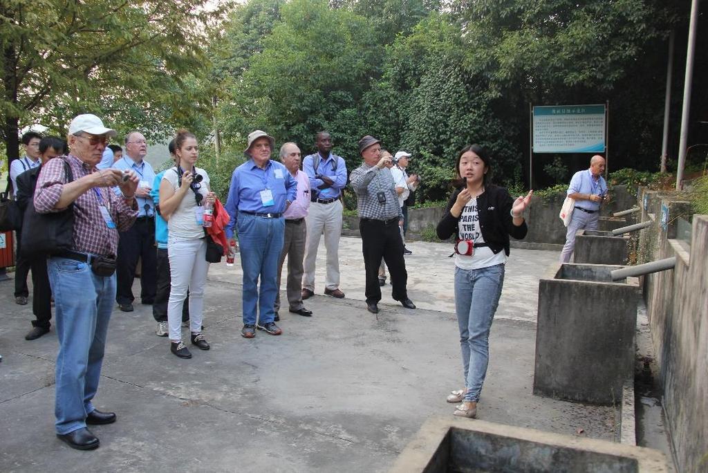 Visit the paragon park of science and technology in soil and water conservation of Jiangxiprovince Visit the ecological experimental station